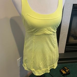 Lululemon tank with built in bra